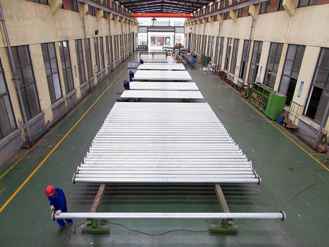 不銹鋼復(fù)合管車間